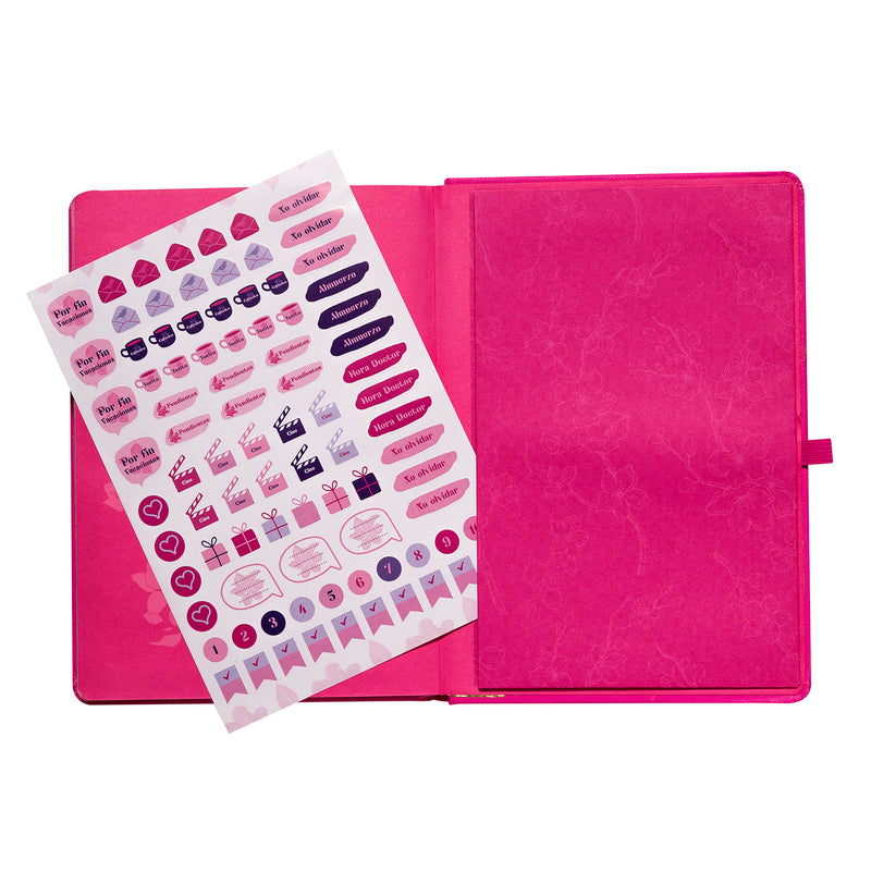 Pack Navidad: Agenda 2026 Sakura Artel + Pluma Tradio Rs