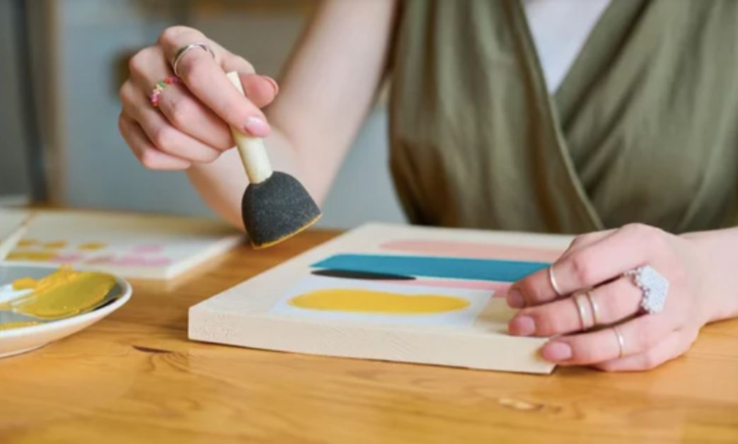 Técnica de pintura con esponja