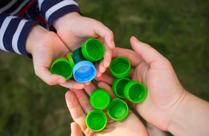 trabajo con materiales reciclados en preescolar