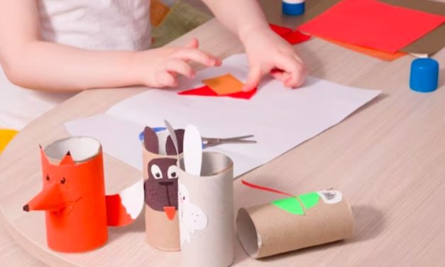 10 Ideas divertidas de manualidades para niños en casa