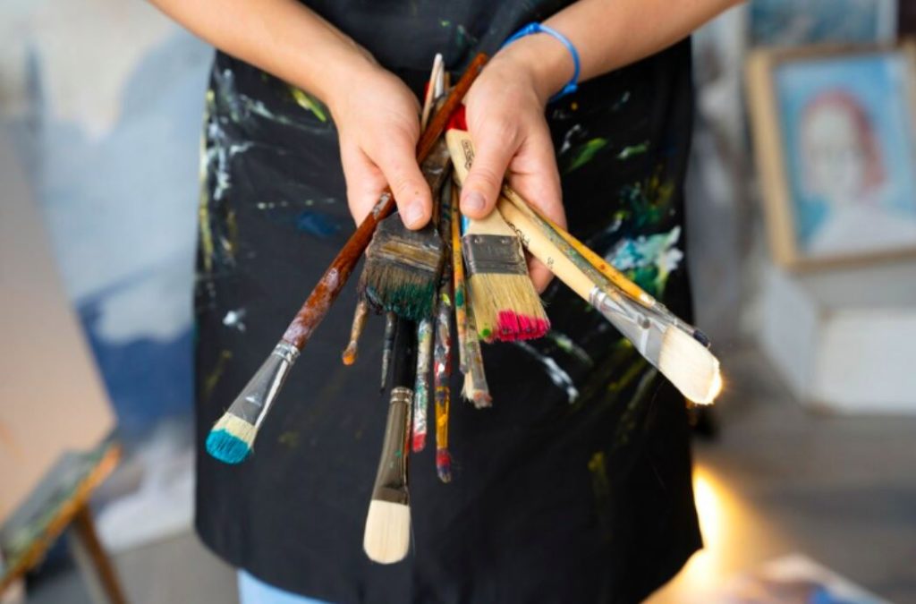 el arte es una herramienta indispensable para la expresión y el empoderamiento personal