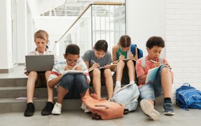 Consejos para presentar tus trabajos artísticos en ferias escolares