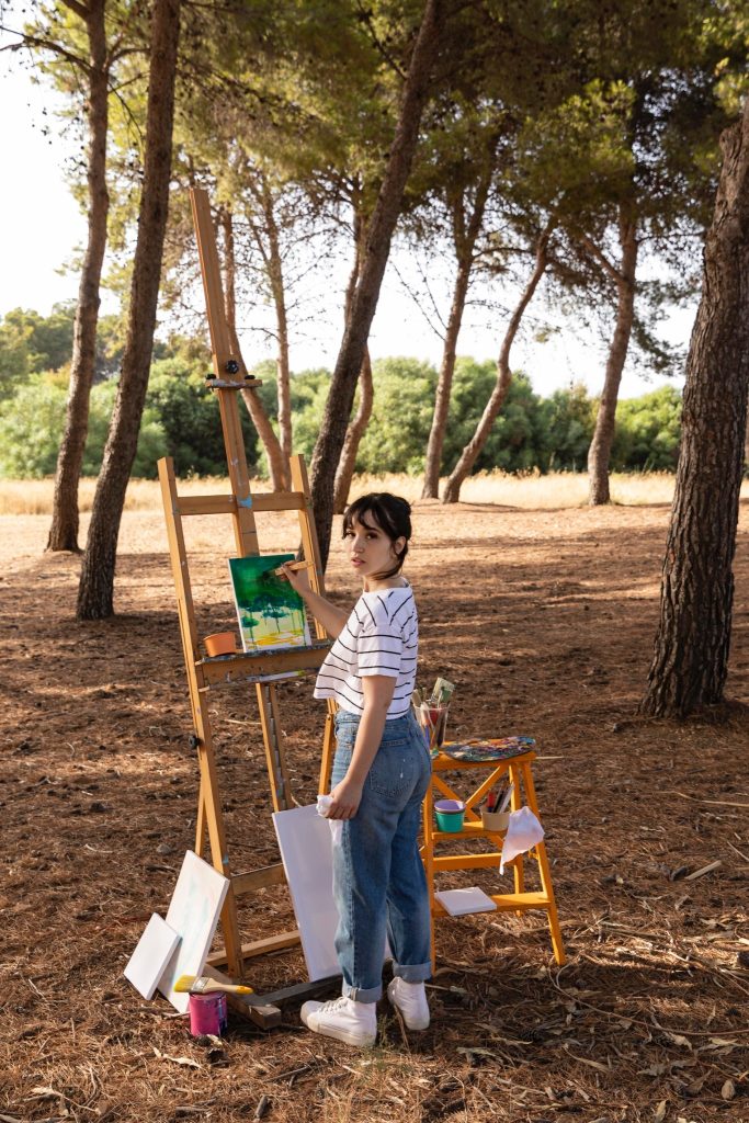 Actividades artísticas al aire libre para niños (ideas fáciles en verano)