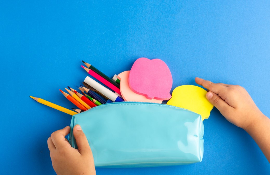 Personaliza tus útiles escolares con arte y color