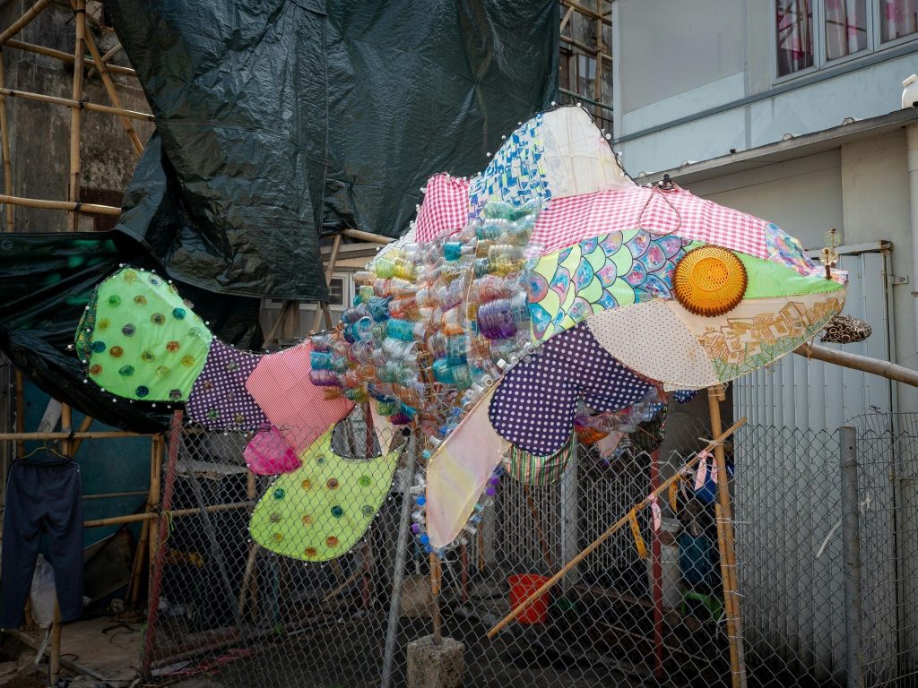 Arte sustentable: ¿cómo crear obras con materiales reciclados?